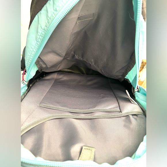 The North Face Borealis School College Travel Hike Aqua Green Large Backpack - Picture 7 of 14